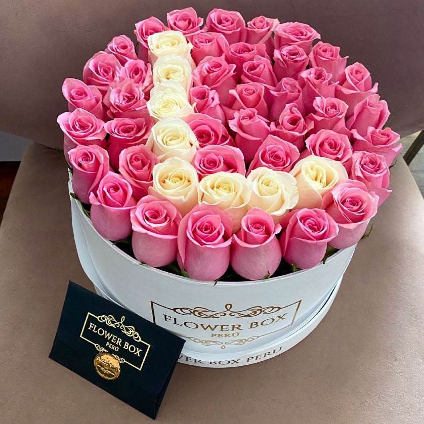 Hat Box Rosas Rosadas con Letra Personalizada